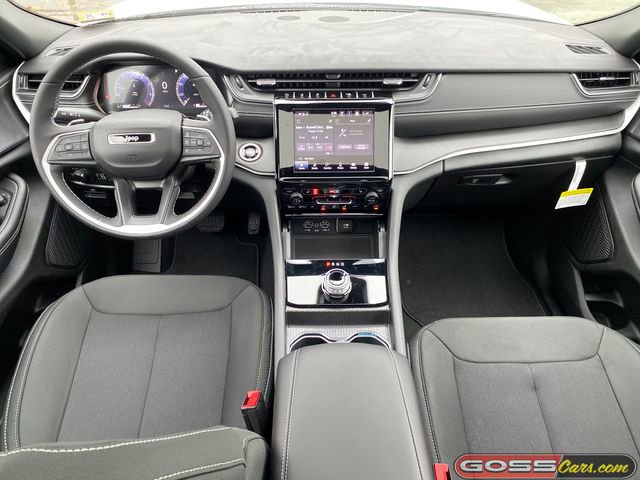 New 2025 Jeep Grand Cherokee Laredo X w/ Luxury Tech Group I image 9