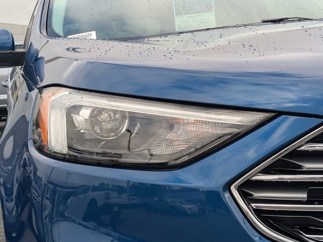 Certified 2022 Ford Edge Titanium AWD/4WD image 9