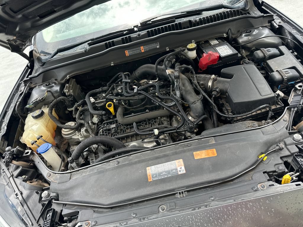 Used 2019 Ford Fusion SE FWD image 21
