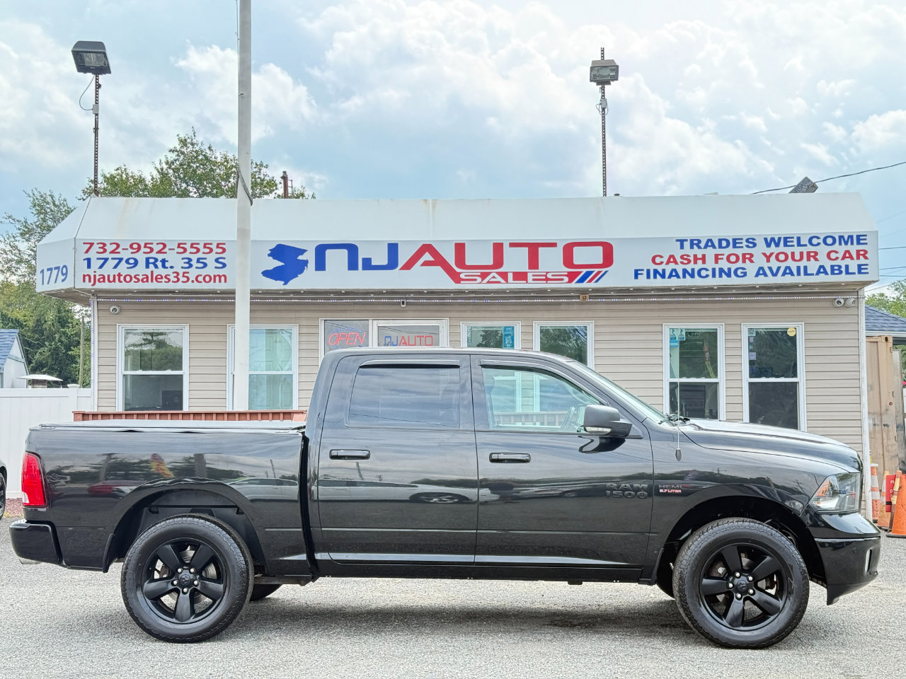 Used 2018 RAM 1500 Big Horn image 3