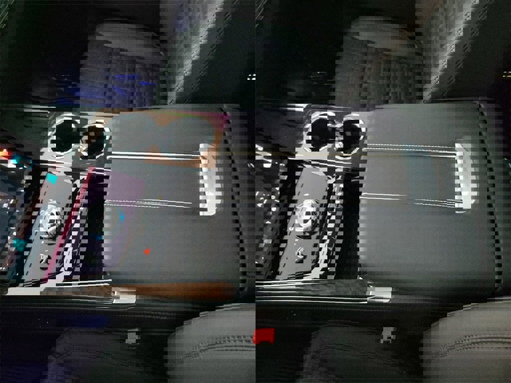 Used 2025 Cadillac Escalade Sport Platinum w/ LPO, ONYX Package image 22