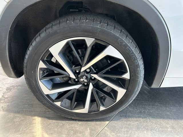 Used 2022 Mitsubishi Outlander SEL AWD/4WD image 19