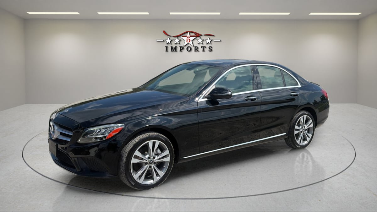 Used 2020 Mercedes-Benz C 300 4MATIC Sedan image 2