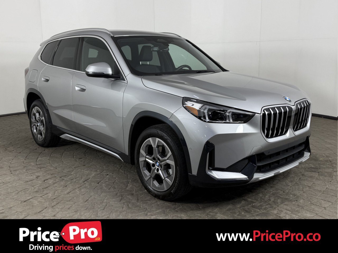 Used 2025 BMW X1 xDrive28i w/ Convenience Package AWD/4WD image 1
