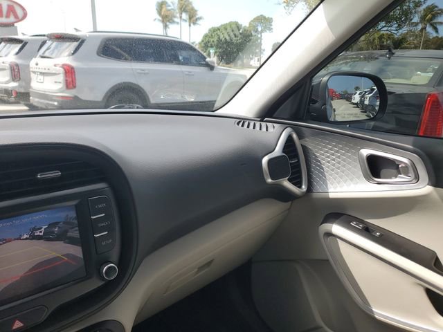 Certified 2023 Kia Soul LX image 29