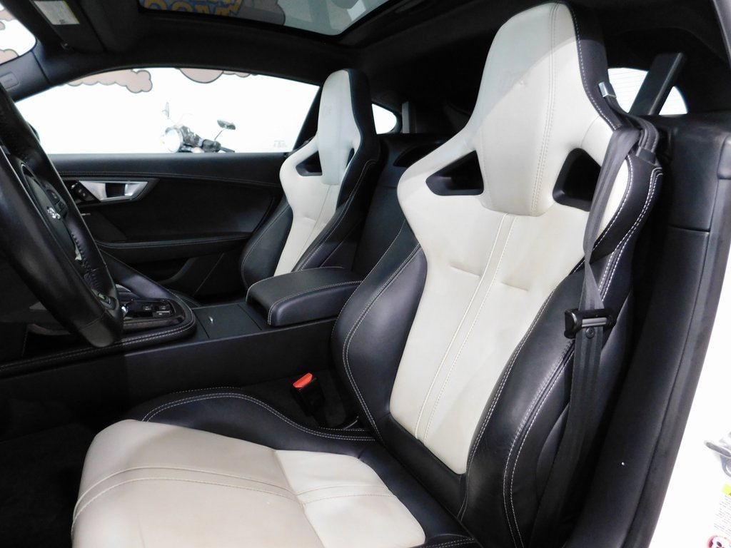 Used 2015 Jaguar F-TYPE R image 47