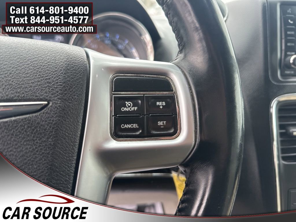 Used 2012 Chrysler Town & Country Touring w/ Entertainment Group #1 image 21