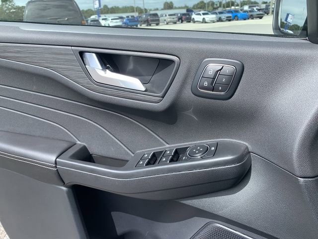 New 2026 Ford Escape SE w/ PHEV Premium Package image 20