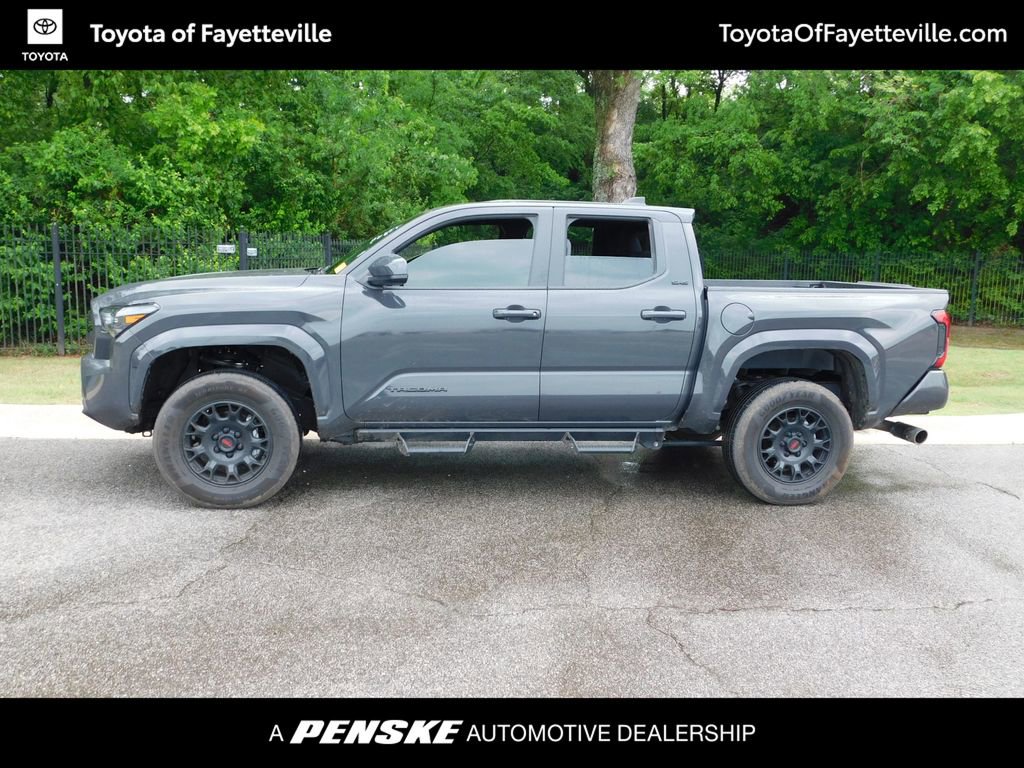 Used 2025 Toyota Tacoma SR5 AWD/4WD image 2