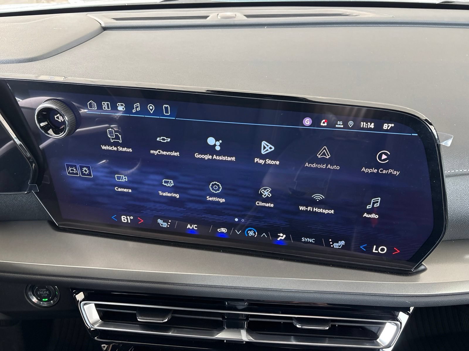 New 2026 Chevrolet Traverse LT w/ Driver Confidence Package FWD image 37