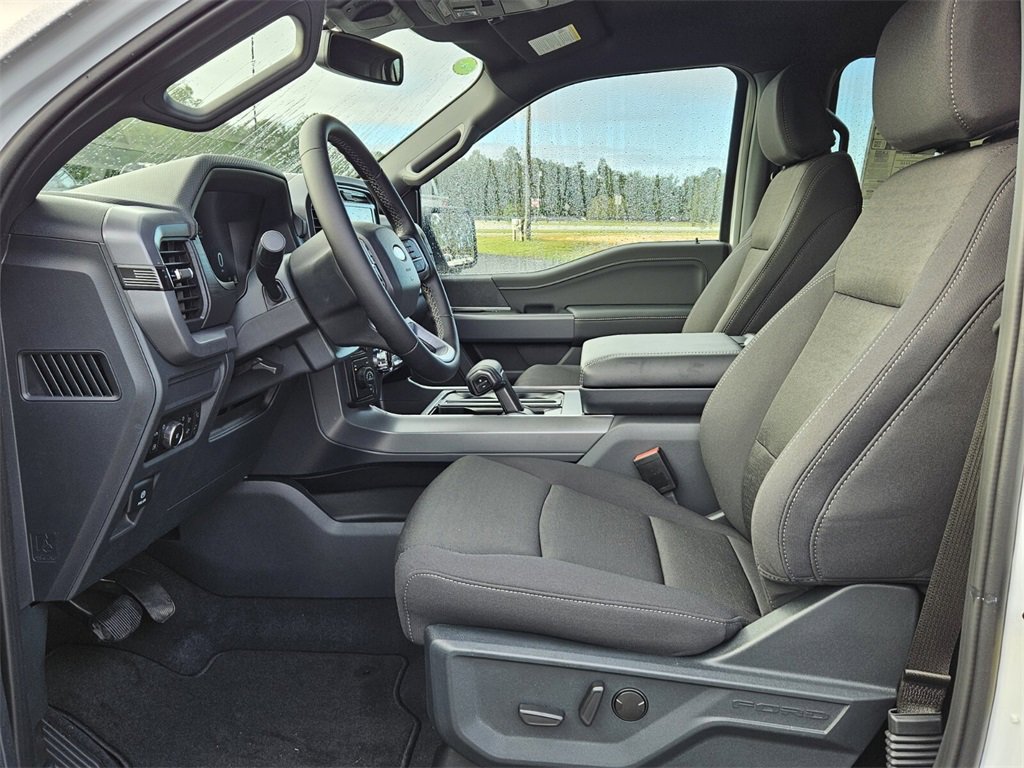 New 2025 Ford F150 XLT image 5