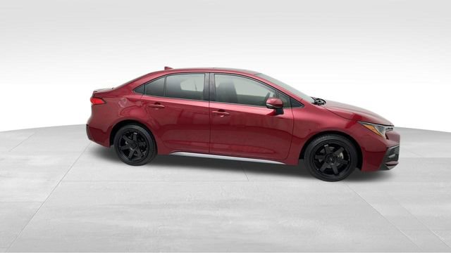Used 2022 Toyota Corolla SE image 9