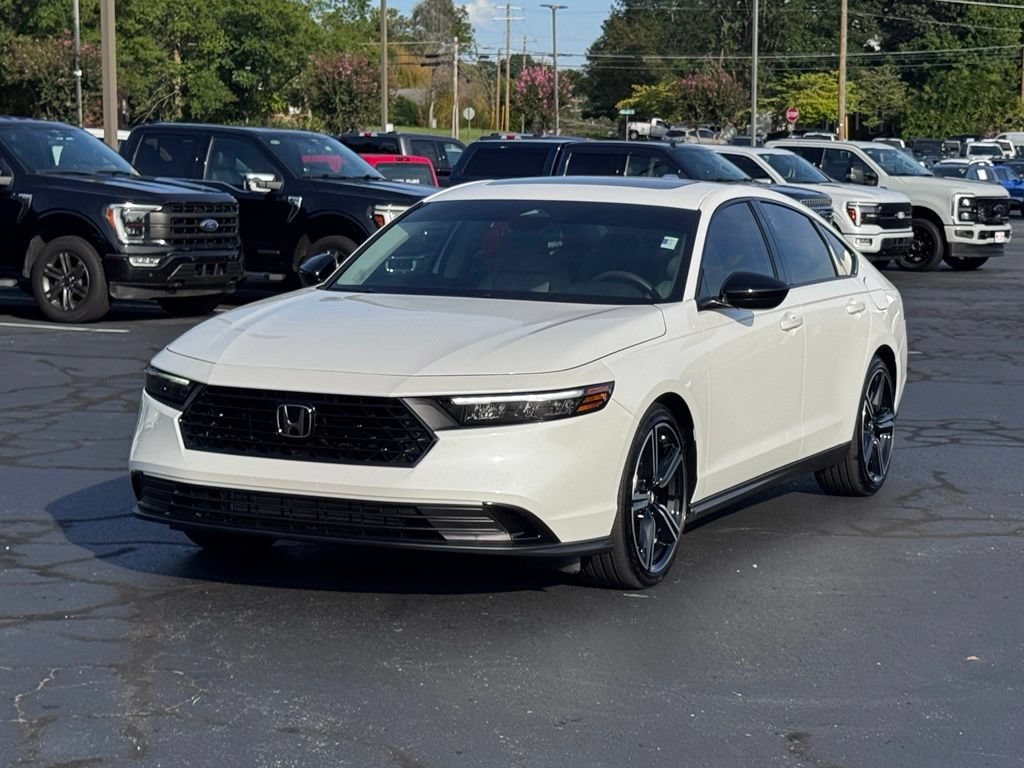 Used 2026 Honda Accord SE image 2