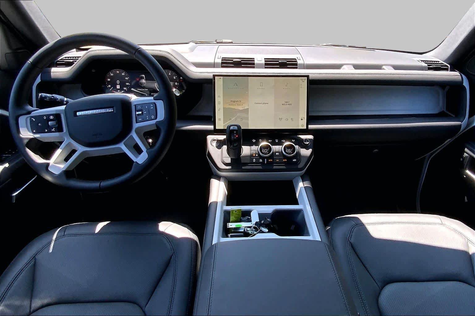 New 2026 Land Rover Defender 110 X-Dynamic SE AWD/4WD image 7