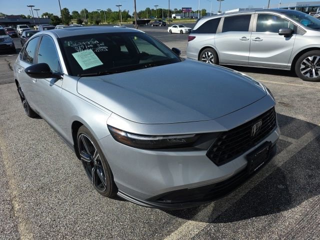 Certified 2025 Honda Accord Sport image 7