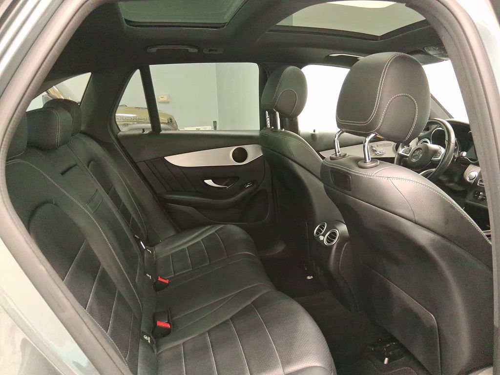 Used 2019 Mercedes-Benz GLC 300 image 30