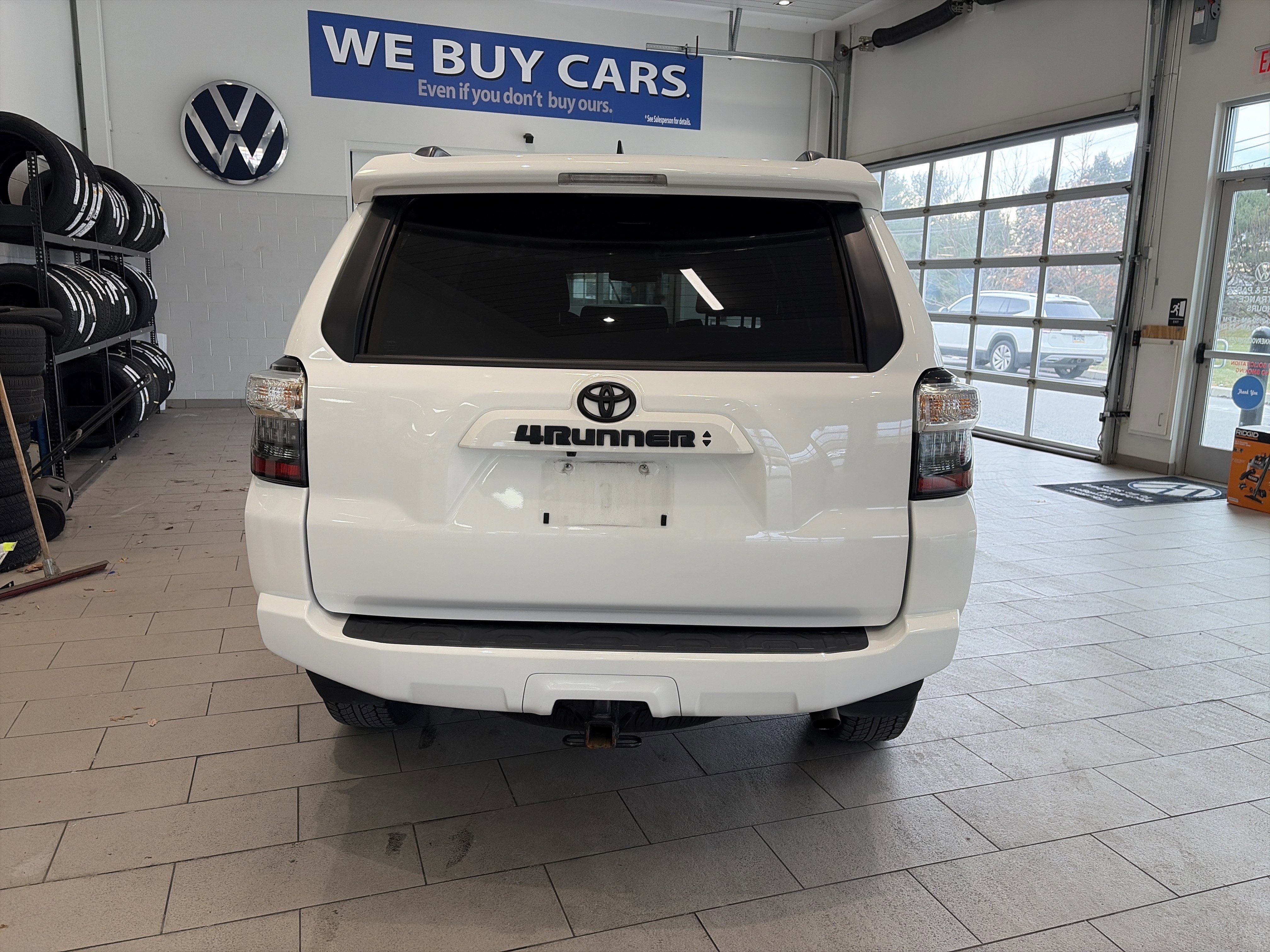 Used 2022 Toyota 4Runner SR5 image 6