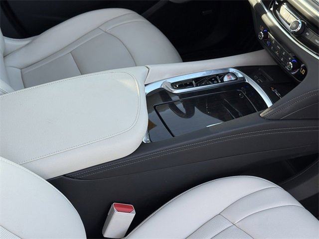 Used 2022 Buick Enclave Premium w/ Experience Buick Package image 18