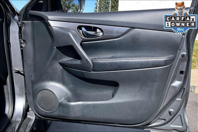 Used 2020 Nissan Rogue S w/ Special Edition Package FWD image 20
