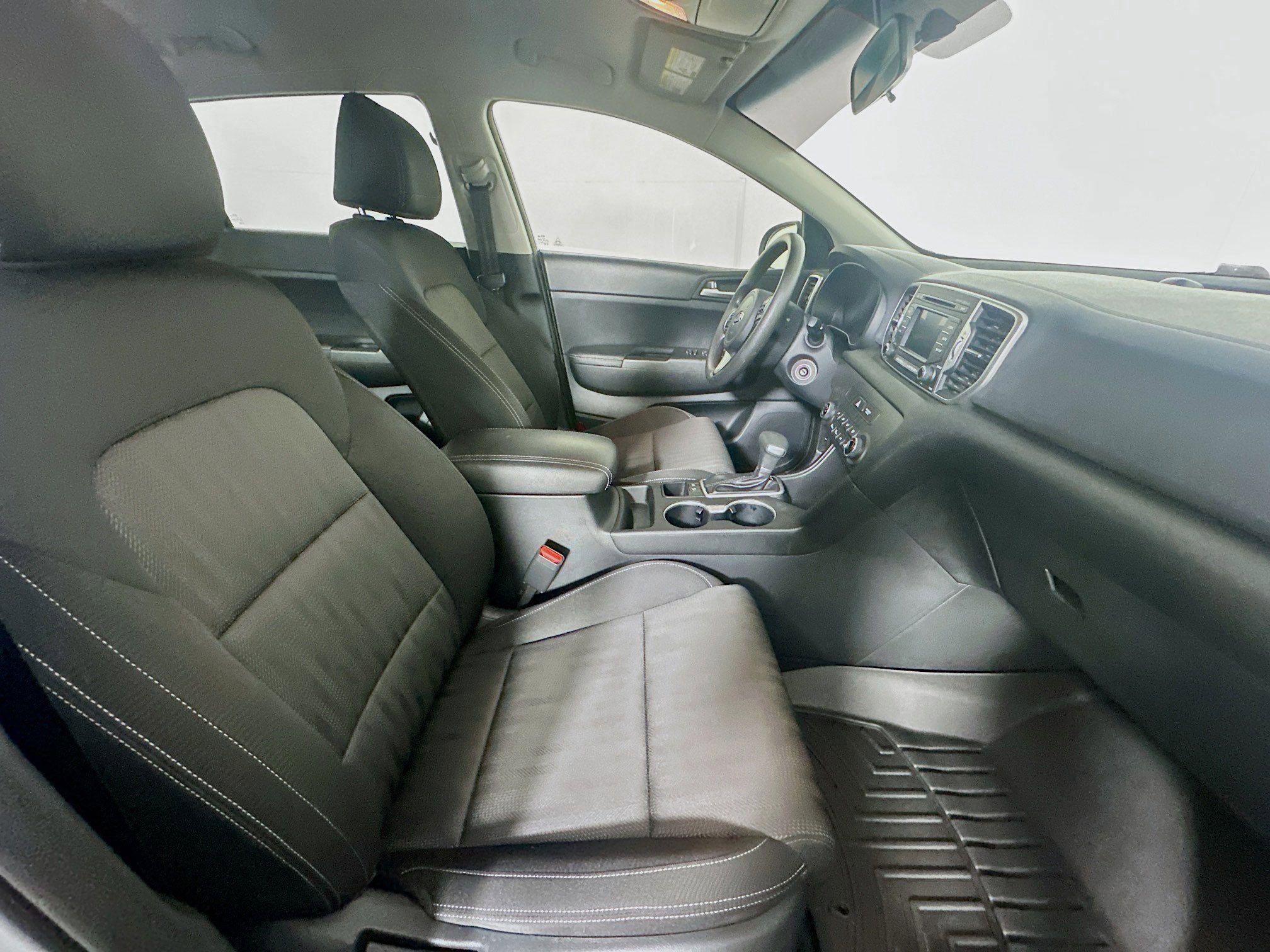 Used 2019 Kia Sportage LX FWD image 29