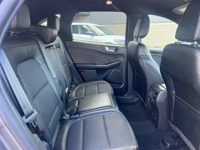 Used 2024 Ford Escape ST-Line w/ Tech Pack #1 AWD/4WD image 13
