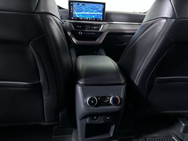 Used 2025 Ford Explorer ST-Line w/ ST-Line Street Pack AWD/4WD image 22