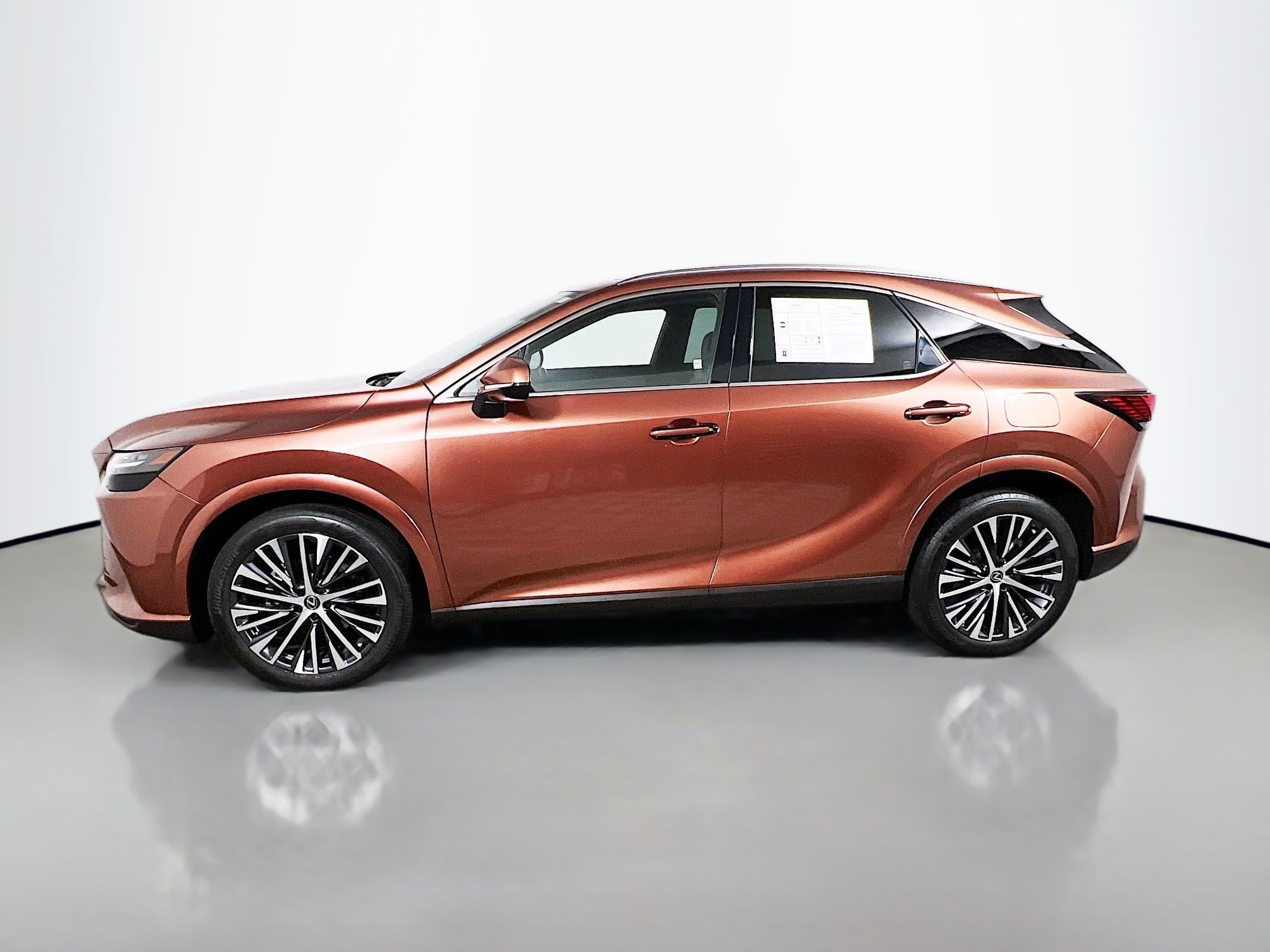 Used 2023 Lexus RX 350 Premium Plus w/ Cold Area Package image 9