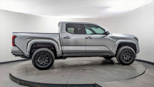 Used 2025 Toyota Tacoma SR5 RWD image 9