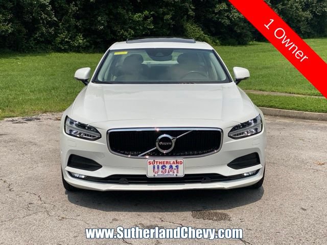 Used 2017 Volvo S90 T5 Momentum w/ Convenience Package FWD image 2