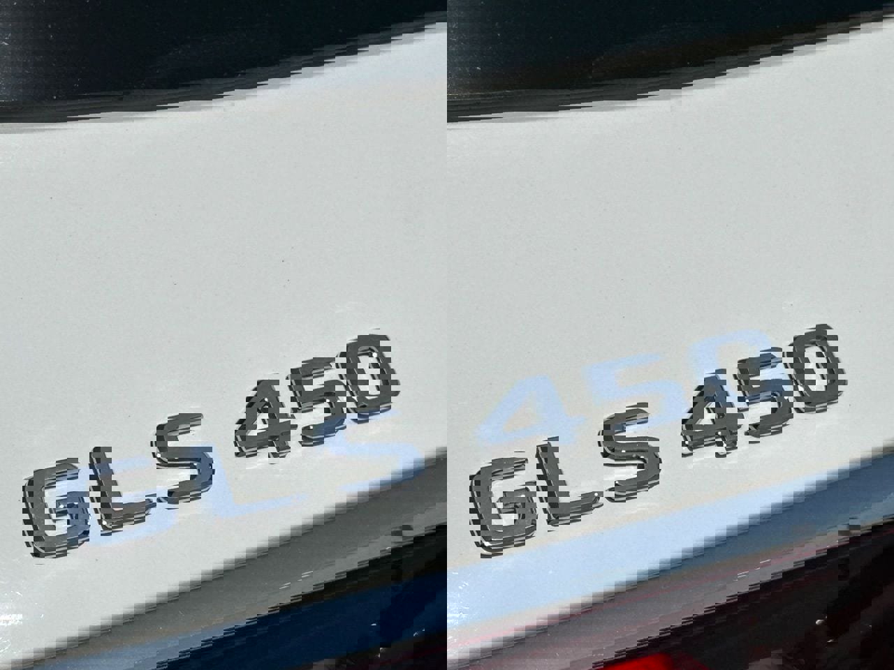 Used 2024 Mercedes-Benz GLS 450 4MATIC image 11