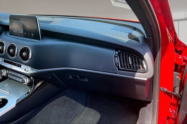 Used 2018 Kia Stinger GT2 RWD image 25