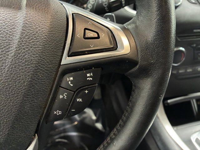Used 2015 Ford Edge SEL FWD image 24