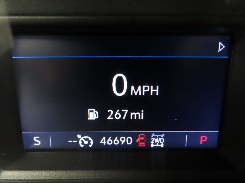 Used 2022 GMC Sierra 2500 SLE w/ SLE Value Package; image 12