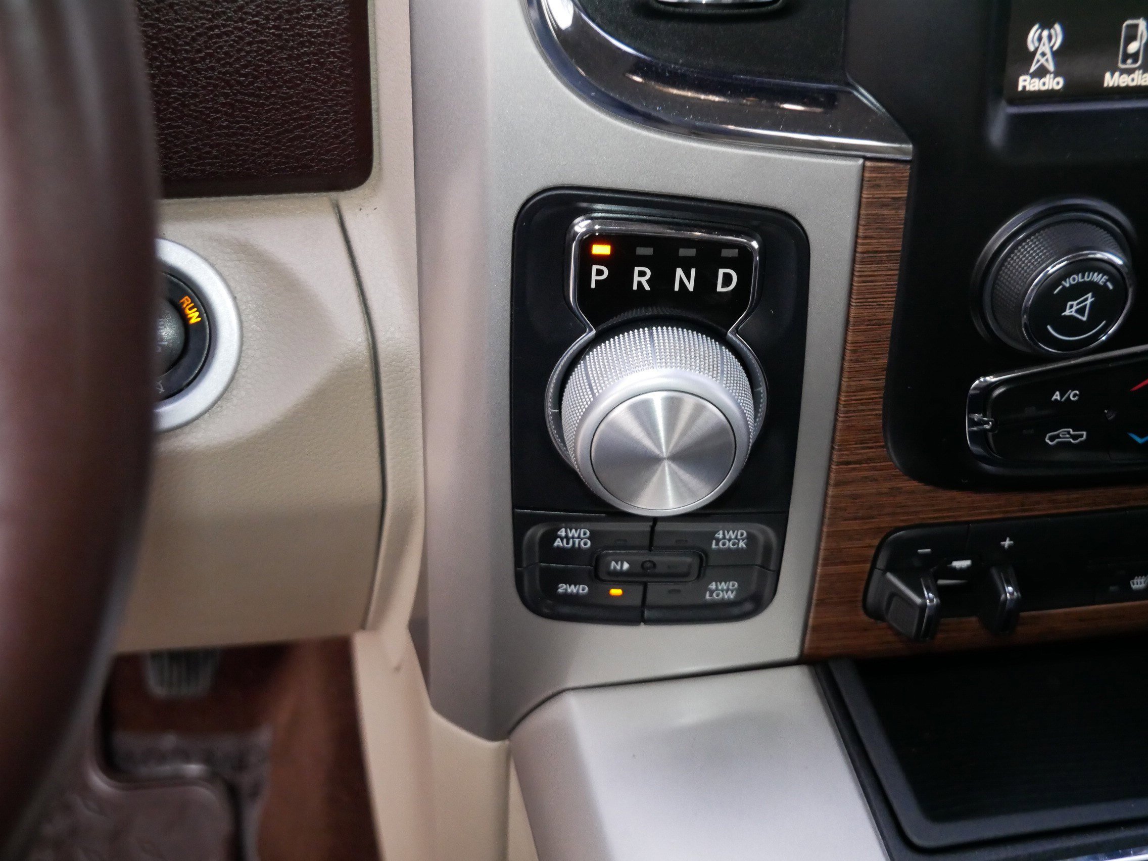 Used 2017 RAM 1500 Laramie w/ Convenience Group image 24