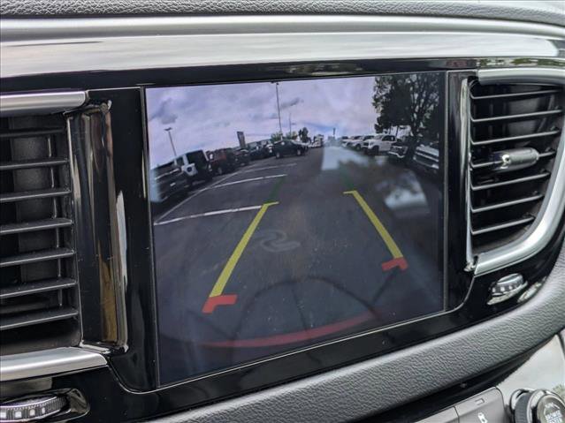 Used 2018 Chrysler Pacifica Touring-L Plus w/ S Appearance Package FWD image 14