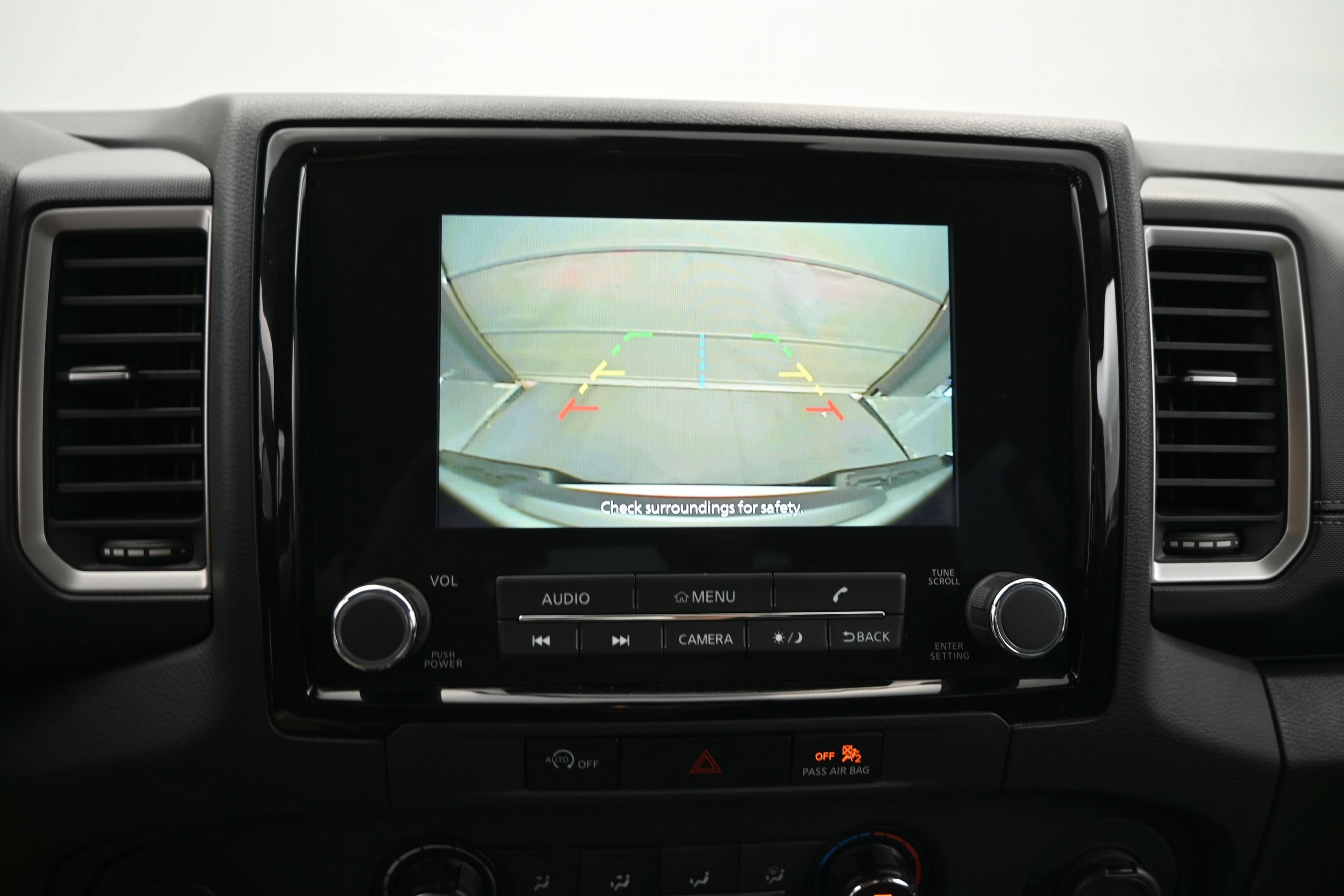 Used 2024 Nissan Frontier SV RWD image 17