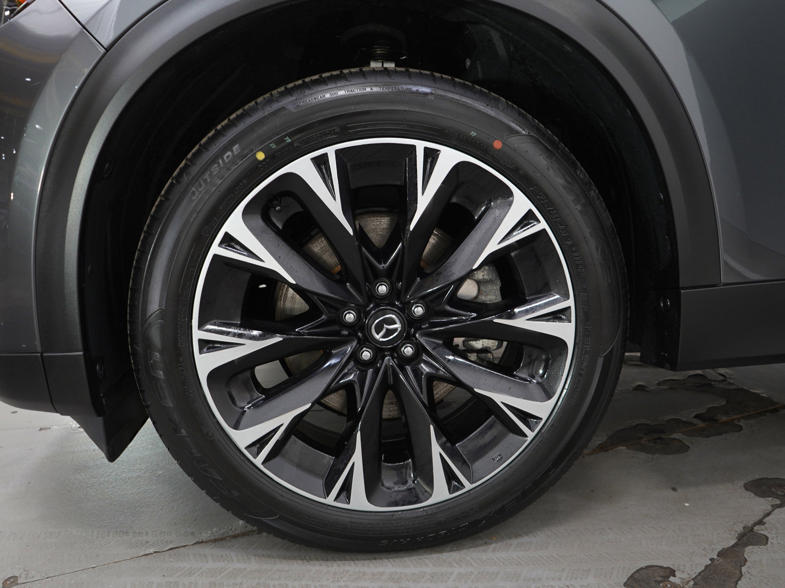 Certified 2024 MAZDA CX-90 Plug-In Hybrid w/ Premium Plus AWD/4WD image 34