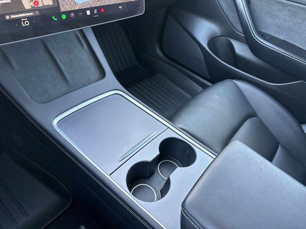 Used 2021 Tesla Model 3 Standard Range Plus image 17