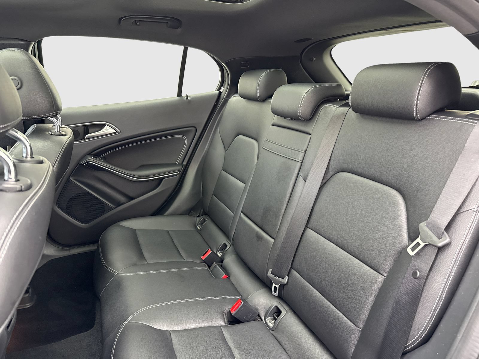Used 2017 Mercedes-Benz GLA 250 image 36