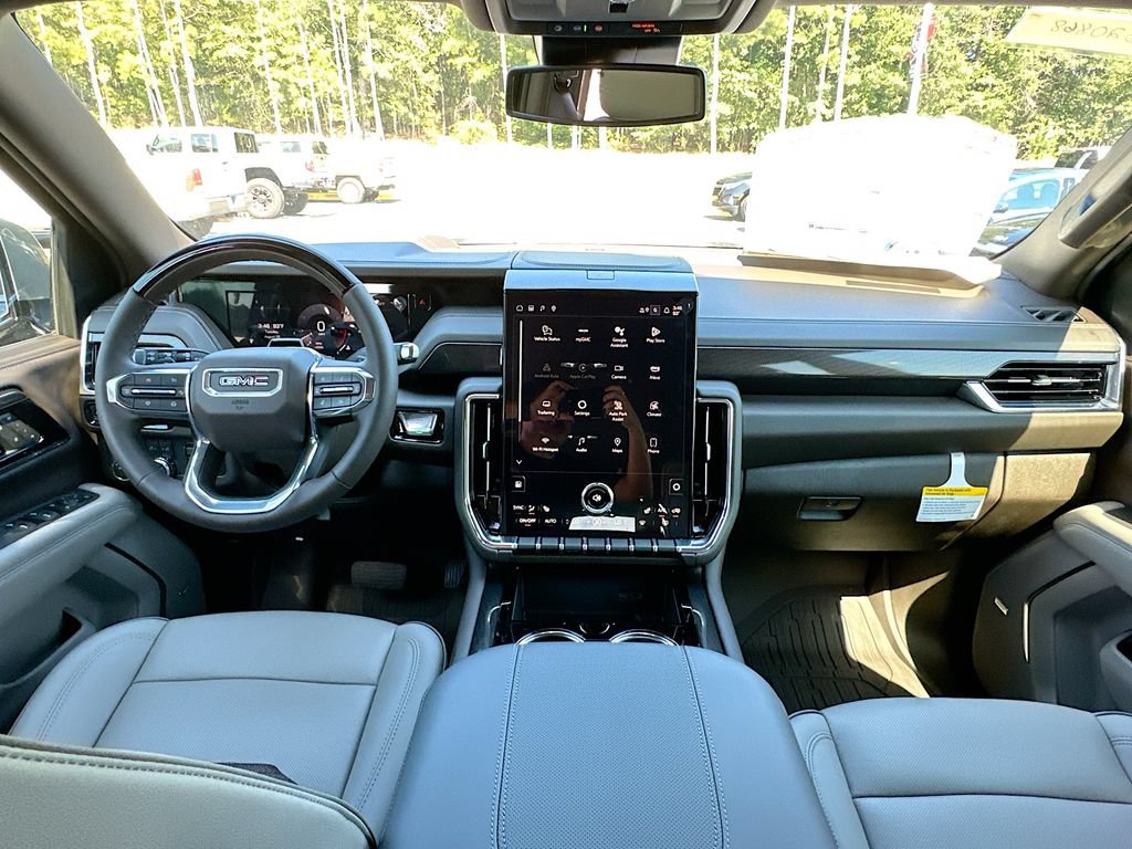 Used 2025 GMC Yukon XL Elevation RWD image 3