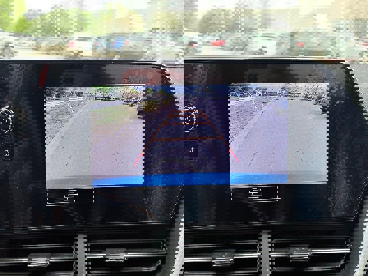 Used 2024 Chevrolet Trax RS w/ Driver Confidence Package image 10