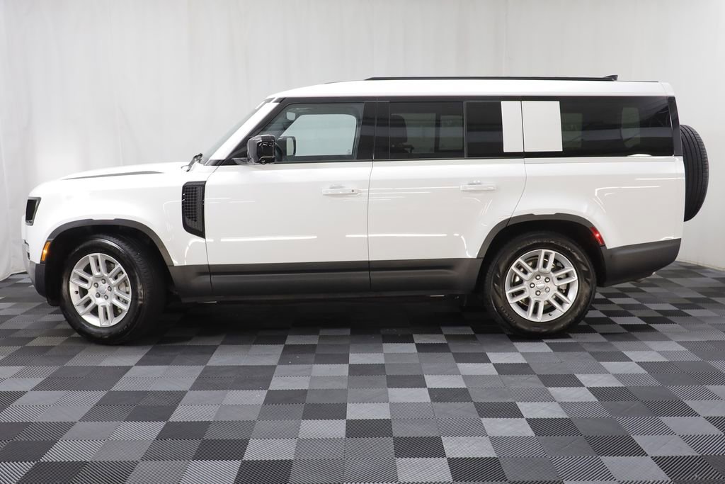 Used 2025 Land Rover Defender 130 S image 4
