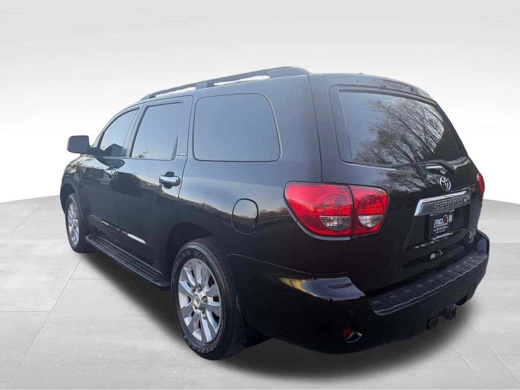 Used 2011 Toyota Sequoia Platinum AWD/4WD image 4