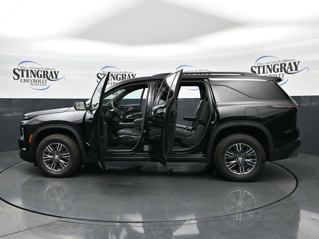 Used 2026 Chevrolet Traverse LT AWD/4WD image 28
