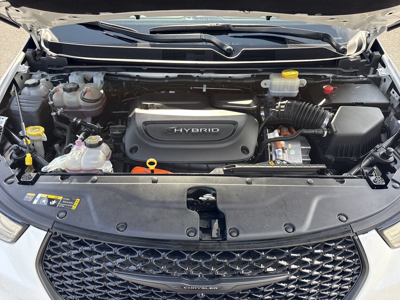 Used 2024 Chrysler Pacifica Limited FWD image 38