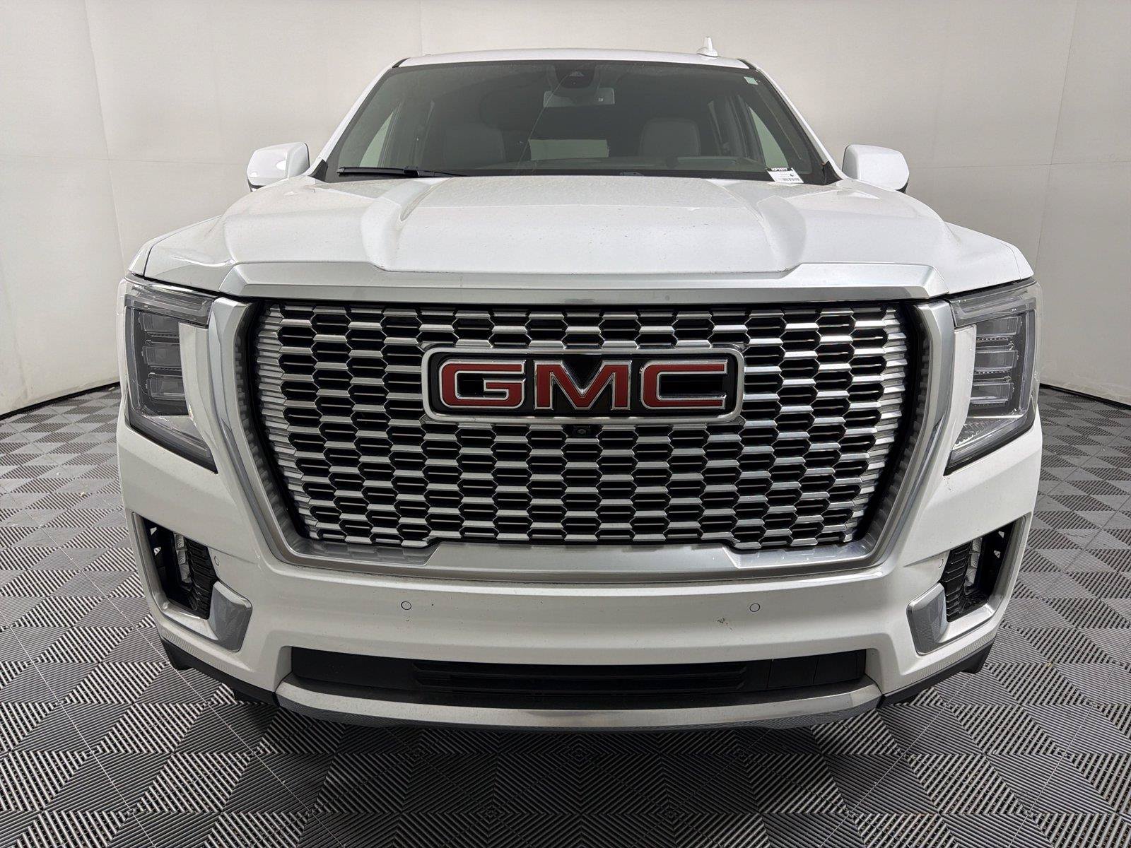 Certified 2023 GMC Yukon Denali AWD/4WD image 2