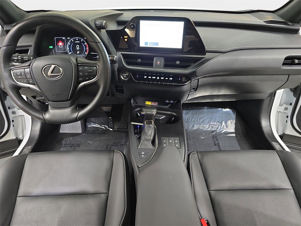 Used 2024 Lexus UX 250h F Sport image 9