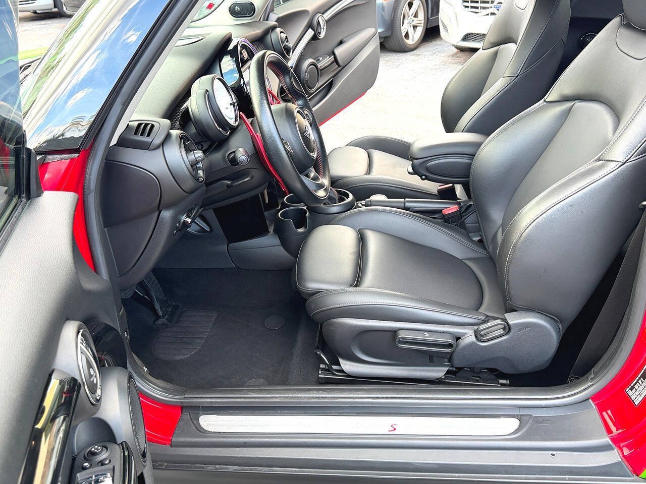Used 2019 MINI Cooper S FWD image 19