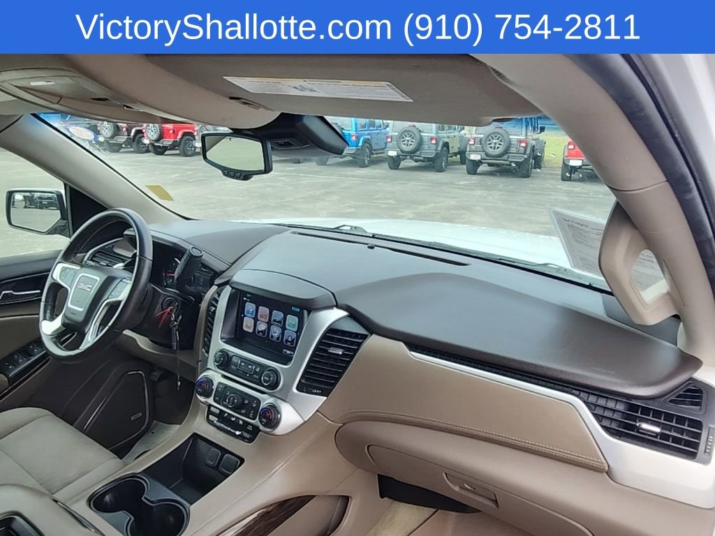 Used 2017 GMC Yukon XL SLE w/ SLE Value Package image 33
