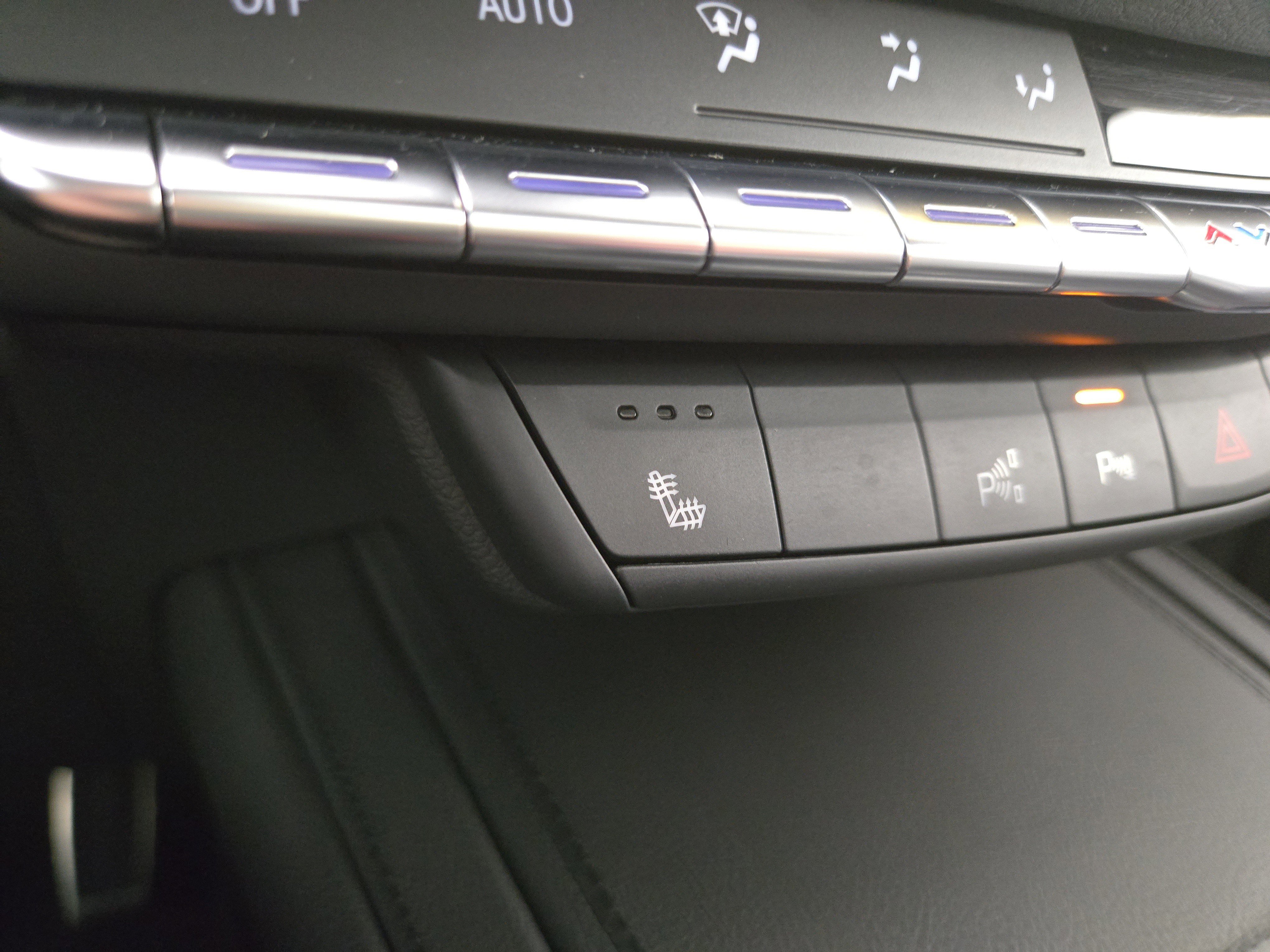 Certified 2022 Cadillac XT4 Sport image 27